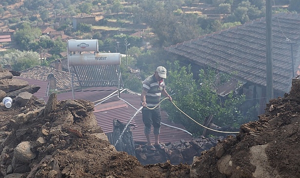 Aydın'da ev yangınları kontrol altına alındı