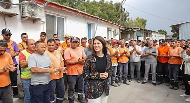 Başkan Denizli, Belediye Çalışanları İle Bayramlaştı