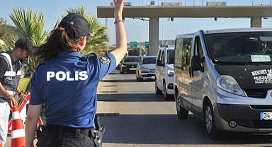 Çeşme'de asayiş denetimleri sürüyor