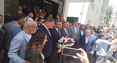 CHP lideri Özel İzmir’de