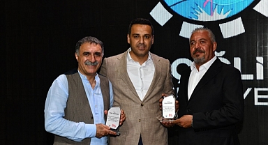 Çiğli’de Erdal Erzincan Rüzgarı Esti