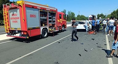 Denizli'de iki otomobilin çarpışması sonucu 1 kişi öldü