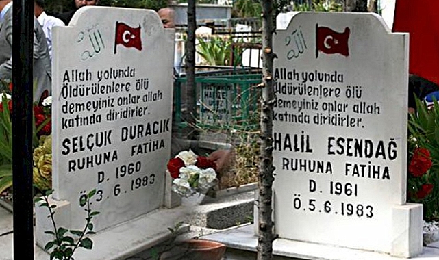 İdam Edilen Ülkücüler Mezarı Başında Dualarla Yad Edildi...