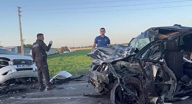 İki otomobilin çarpıştığı kazada 4 kişi öldü