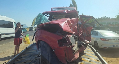 İzmir'de feci kaza.Karı- koca öldü,