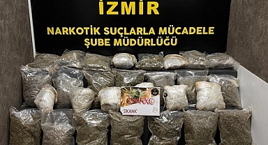 İzmir'de oto kurtarıcı uyuşturucu bulundu