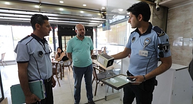 Karşıyaka Belediyesi ekiplerinden bayram mesaisi