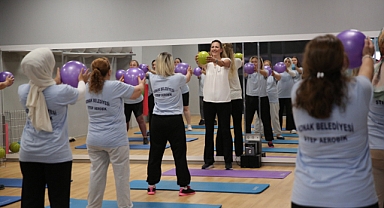 Konak Belediyesi Spor Okullarında yaz dönemi kursları başlıyor