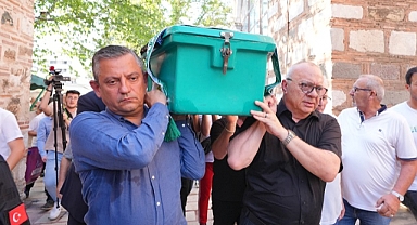 Özel, Manisa'da cenaze törenine katıldı