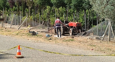 Traktörün altında kalan karı koca hayatını kaybetti