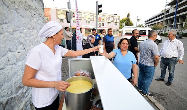 Başkan Eşki’den çalışanlara sabah sürprizi