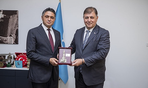 Başkan Tugay Aliağa’da koordinasyon toplantısı yaptı