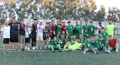 Bornova Belediyespor Süper Amatör Lig’e yükseldi