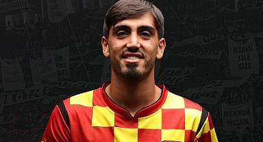 Göztepe, bu sezon giyeceği formaları tanıttı