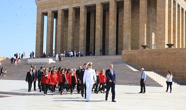 Günay Başkandan Tam Kadro Anıtkabir Çıkarması