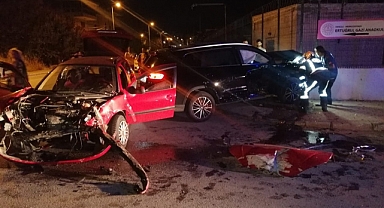 İki otomobilin çarpıştığı kazada 6 yaşındaki çocuk öldü