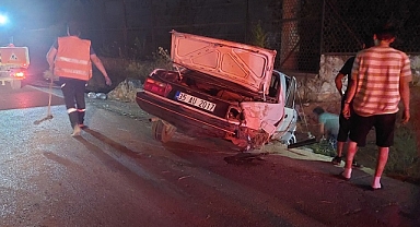 İzmir'de takla atan otomobilin sürücüsü yaralandı