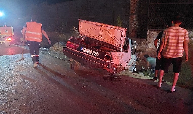 İzmir'de takla atan otomobilin sürücüsü yaralandı