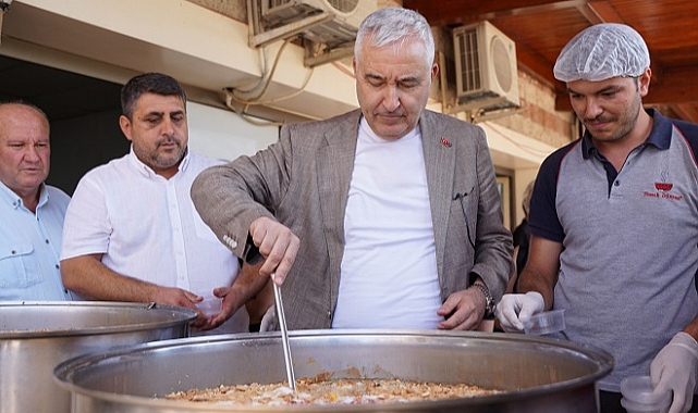 Kemalpaşa'da Aşure Bereketi Paylaşıldı