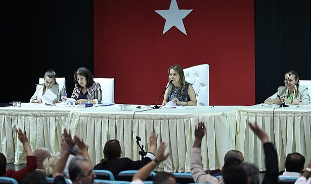 Konak Belediye Meclisi’nde doğalgaz müjdesi
