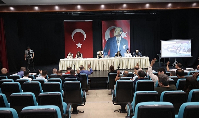 Konak Belediye Meclisi’nden doğalgaz için oybirliği