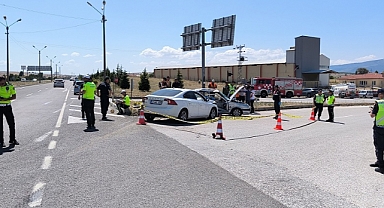 Kütahya'da trafik kazasında 1 kişi öldü, 2 kişi yaralandı