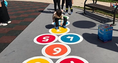 Menderes Parklarına Sosyal Oyunlar