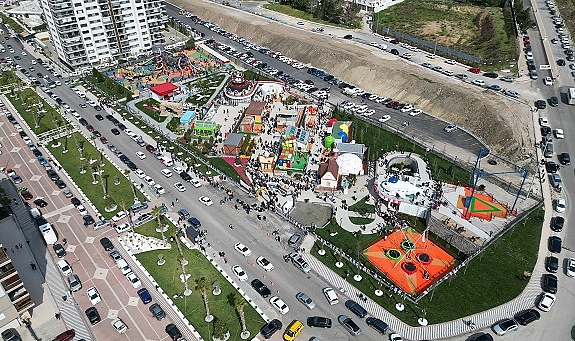 Menemen Belediyesi Çocuk Oyun Köyü’nden süpriz uygulama