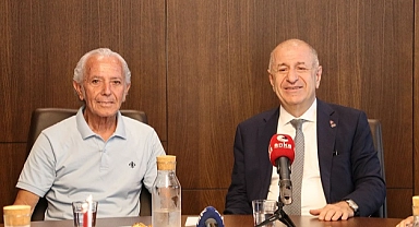Özdağ, İzmir'de iş dünyası temsilcileriyle buluştu