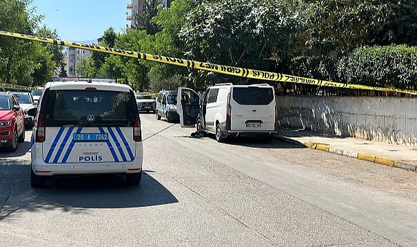 Sokakta pompalı tüfekle yaralanan kişi hastaneye kaldırıldı