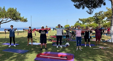 Yeşil ve Mavinin Buluştuğu Noktada Pilates Keyfi