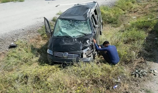 Afyonkarahisar'da şarampole devrilen kamyonetteki 1 kişi öldü,