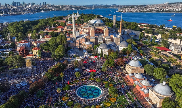 Ayasofya Meydanı'nda büyük Filistin mitingi