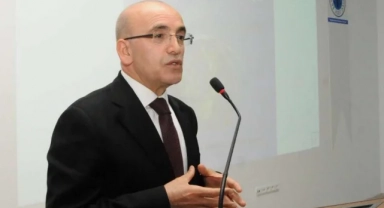 Bakan Şimşek: Yıllık enflasyon düşüyor...