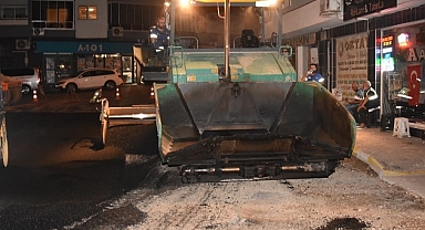 Balçova’da gece-gündüz asfalt mesaisi