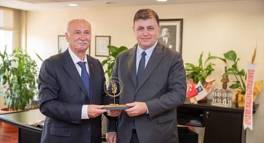 Başkan Dr. Cemil Tugay Tariş'i ziyaret etti