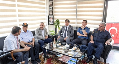 Başkan Tugay gazileri ve şehit yakınlarını yalnız bırakmadı