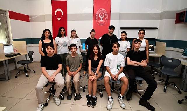 Bornova Belediyesi’nden çocuklara yapay zeka eğitimi