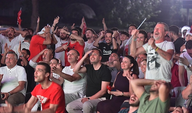 Bornova Büyükpark’ta buluşalım