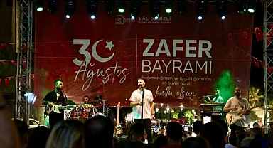 Çeşme’de 30 Ağustos coşkusu