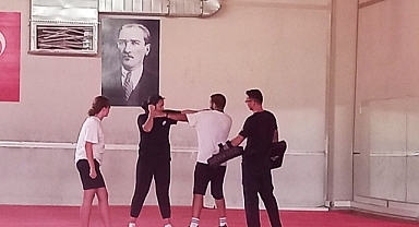 Çiğli Belediyesi’nden Öz Savunma Eğitimi