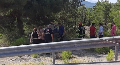 Denizli'de devrilen otomobildeki 1 kişi öldü