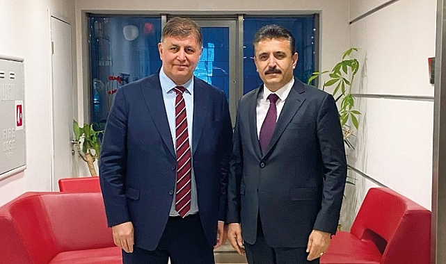 “İki elimiz kanda olsa da Dikili’ye pis su arıtma tesisini yapacağız.”