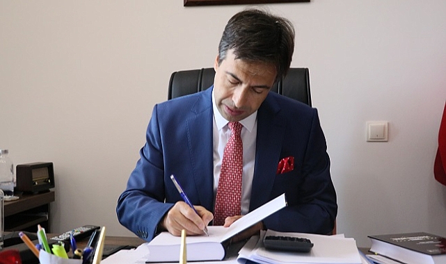İzmir Cumhuriyet Başsavcı Vekili Şahiner kitap yazdı
