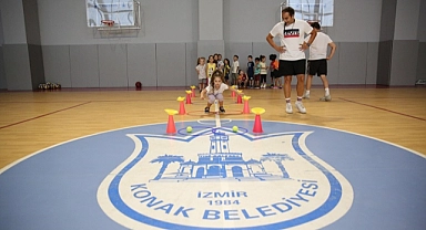 Konaklı çocuklar spor okullarında yeteneklerini keşfediyor