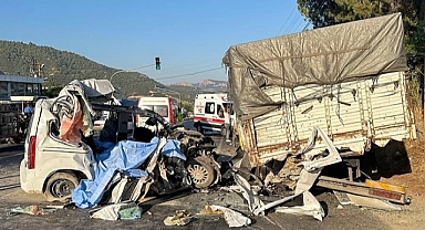 Manisa'da katliam gibi kaza 4 ölü