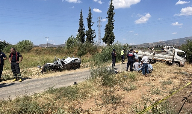 Otomobille kamyonetin çarpışması sonucu 1 kişi öldü