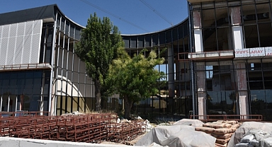 Proje Değiştiren Kütüphaneler Hızla İlerliyor