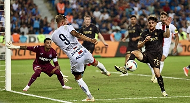 Trabzonspor, sahasında Rapid Wien'e yenildi