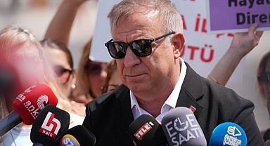 Zeybek, İzmir'de yangında zarar gören Sancaklı Mahallesi'ni ziyaret etti